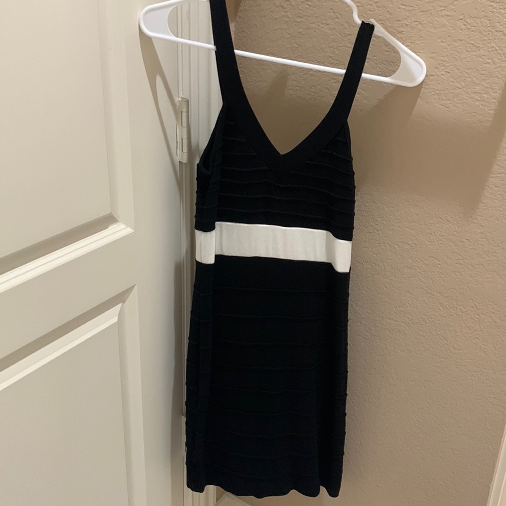 Ute black aqua dress